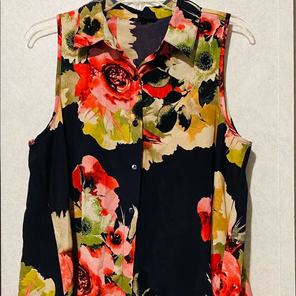 Pre-Owned Floral Unique Spectrum Top
